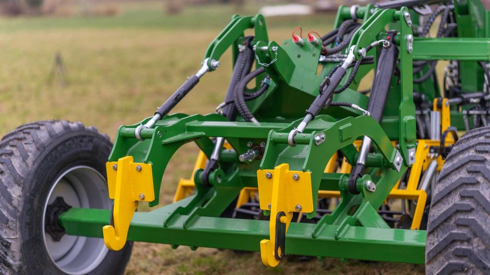 STALOVY Agregat bezorkowy do uprawy pasowej strip till 3m 4 moduły