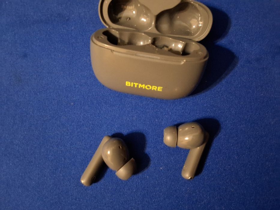 Phones de ouvido usados e em bom estado BITMORE