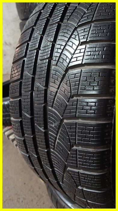 Зимняя шина одиночка Pirelli Sottozero winter 240 serie 2 235/50 r17