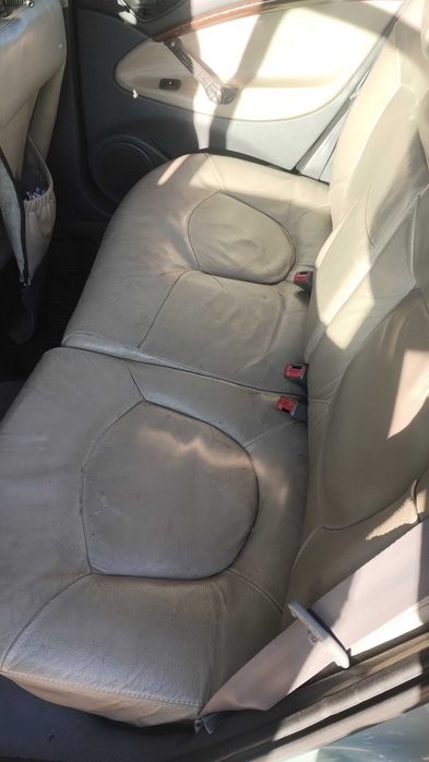 Carro com excelente cuidados