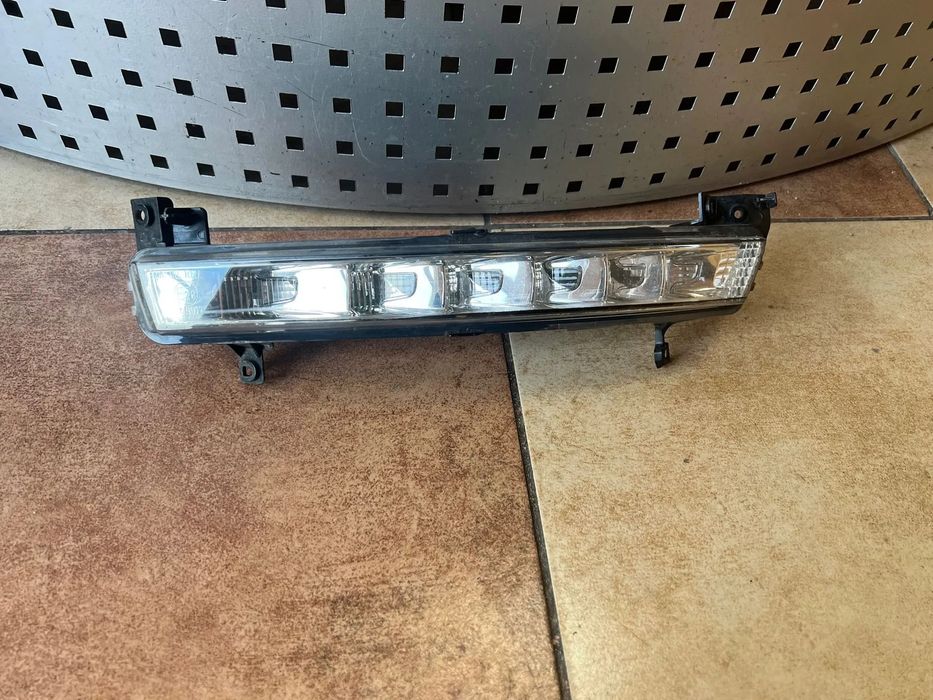 LAMPA LED PRAWĄ DO JAZDY DZIENNEJ DRL CITROEN C4 PICASSO I LIFT 177850-02