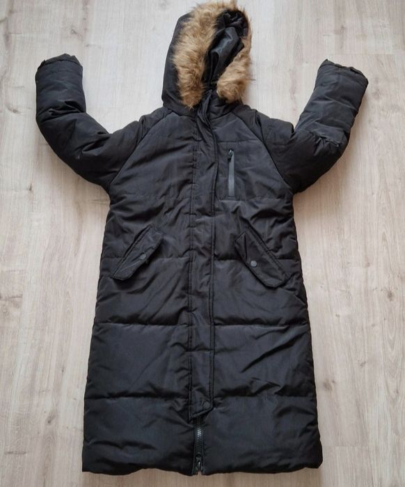 Długa kurtka płaszcz Reserved 158