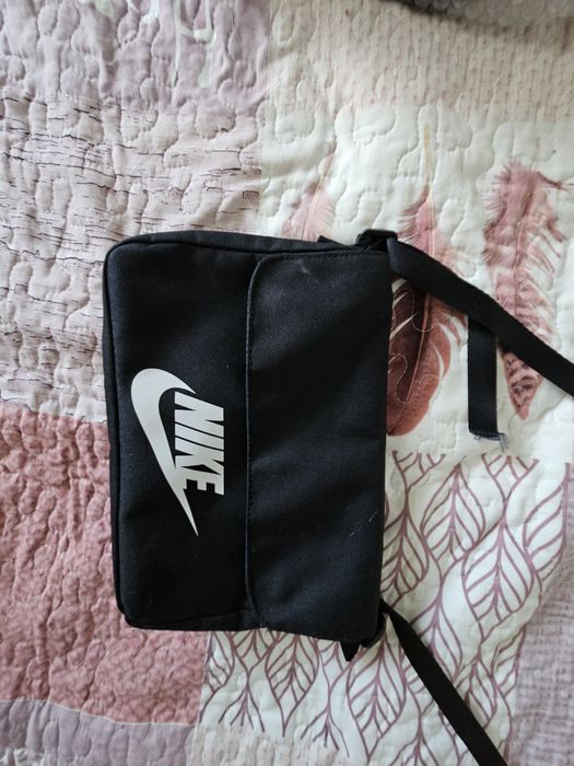 Torebka Nike czarna