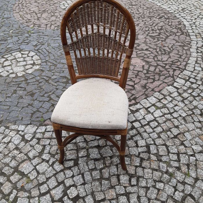 Stolik okrągły rattanowy szklany blat, rattan naturalny + 4 krzesła