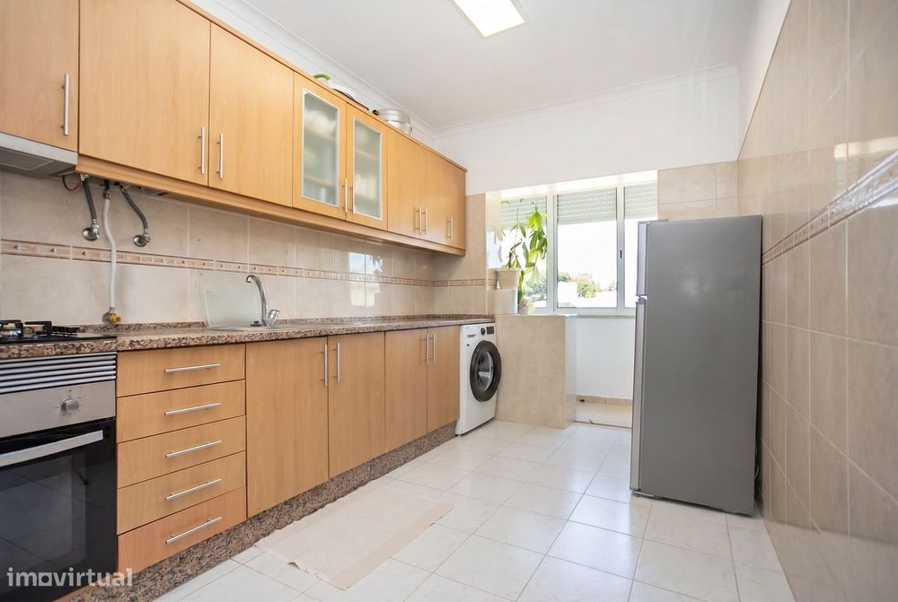 Apartamento T2 em Paio Pires
