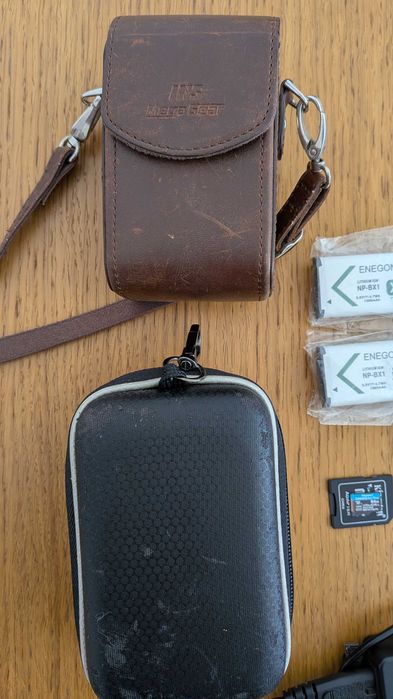 Sony RX100 V + acessórios