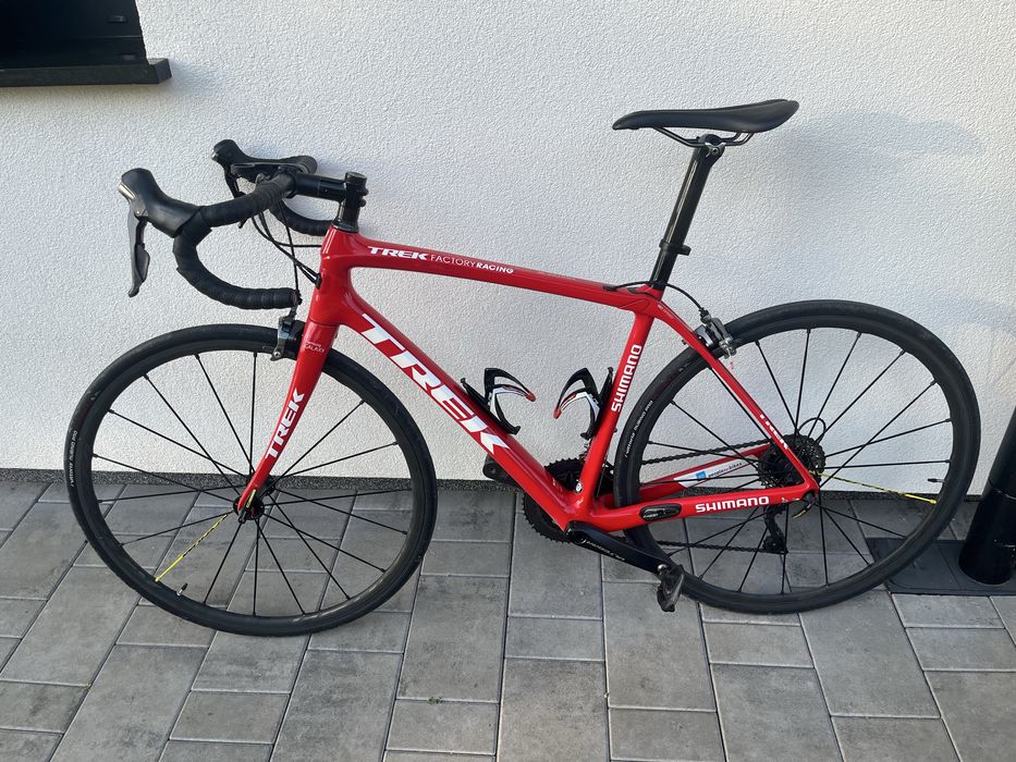 Rower szosowy TREK Carbon wraz z zapasowymi kołami