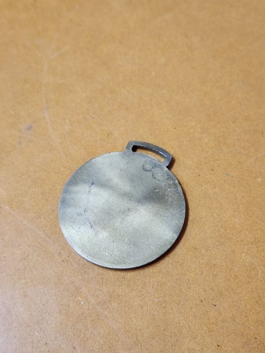 Vendo medalhas comemorativas de vários tipos