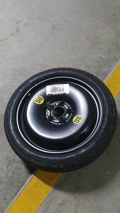 BMW 1 Pneu e Jante Sobressalente Original - Nunca utilizados.