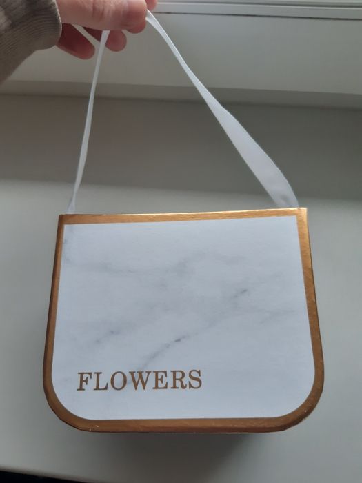 Коробка упаковка для цветов