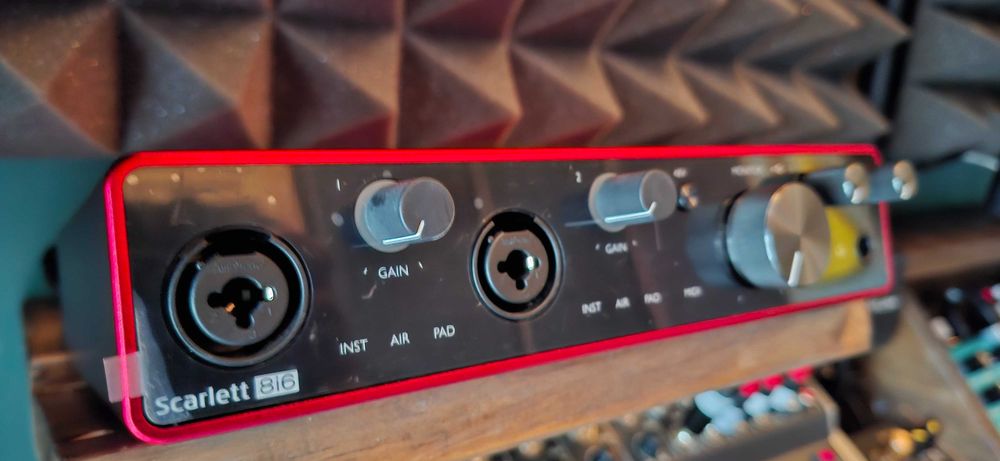 Focusrite Scarlett 8i6 3rd Gen — Imaculada