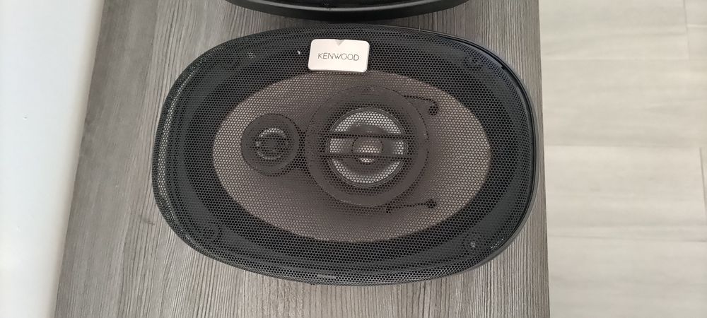 2 colunas Kenwood 300w