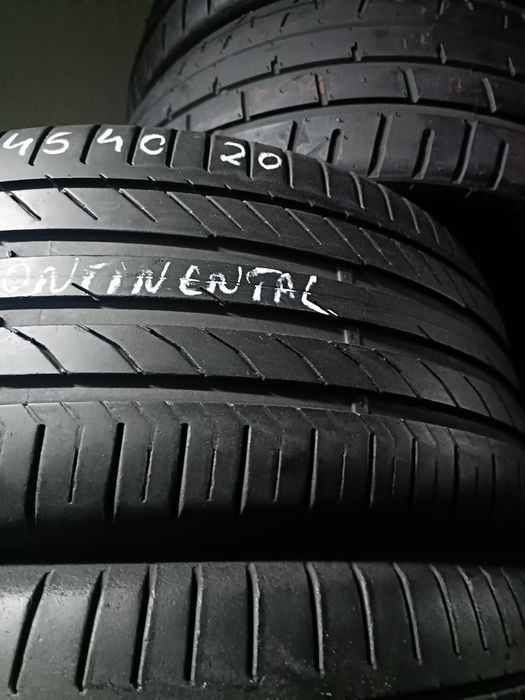 Pneus  245/40/20