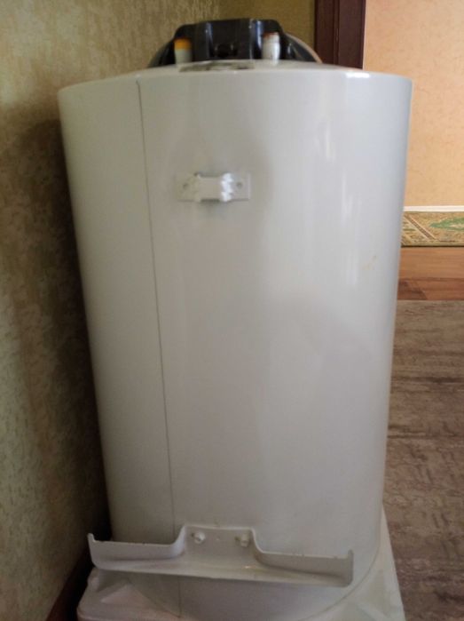 Бойлер  ARISTON бу