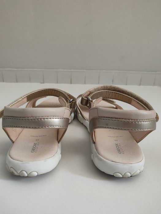 Sandały dla dziewczynki Geox 33