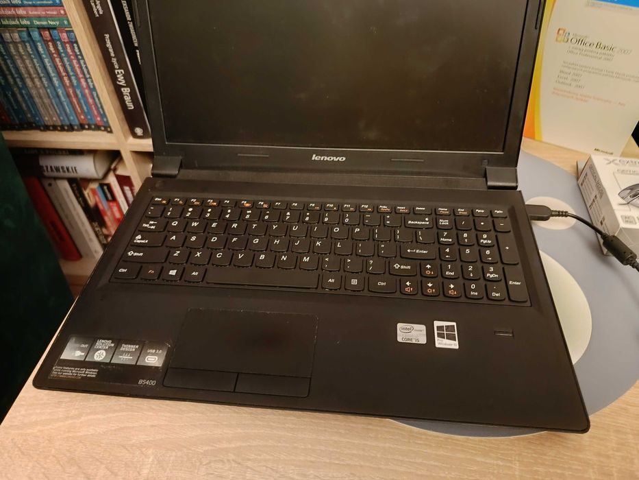 Lenovo B5400 z pakietem biurowym MS Office 2007 Basic