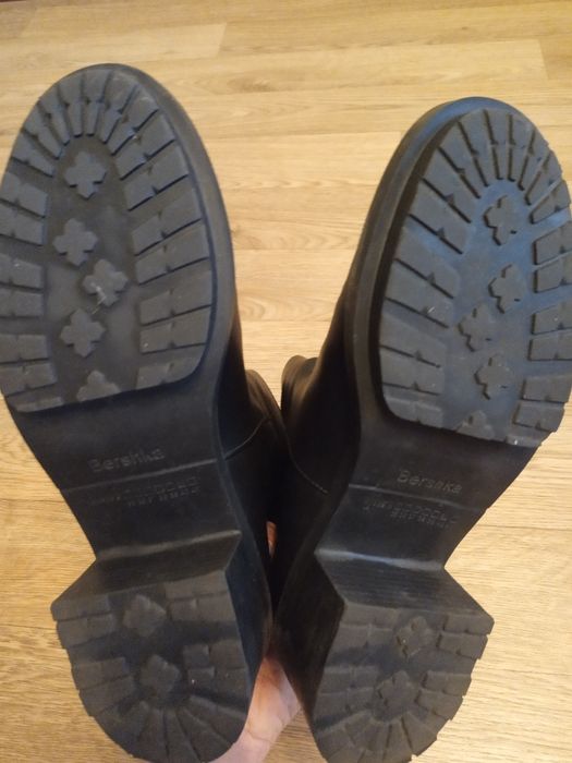 Ботинки Bershka раз. 40