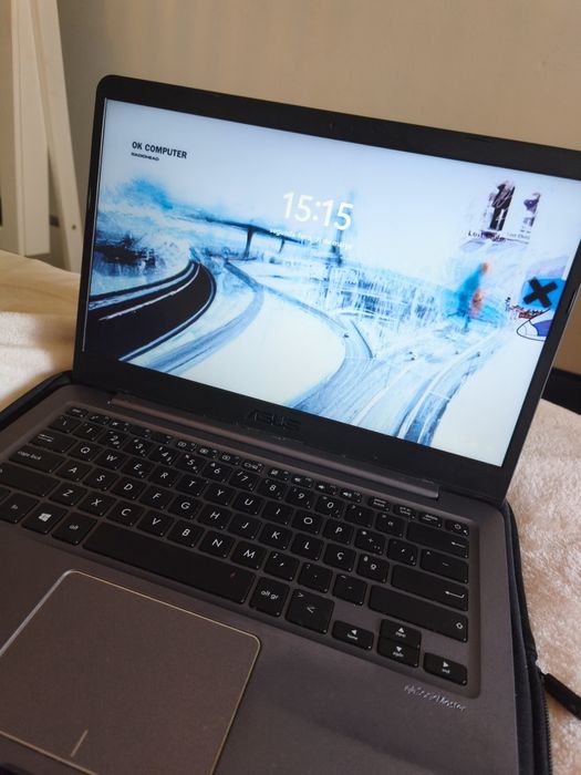 VivoBook ASUS Laptop E406MAS_E406MA