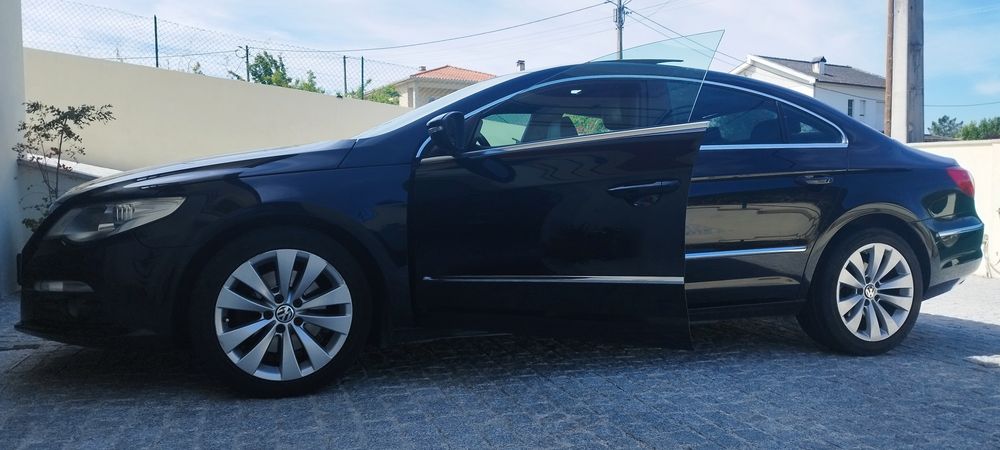 Volkswagen Passat CC — photo 2
