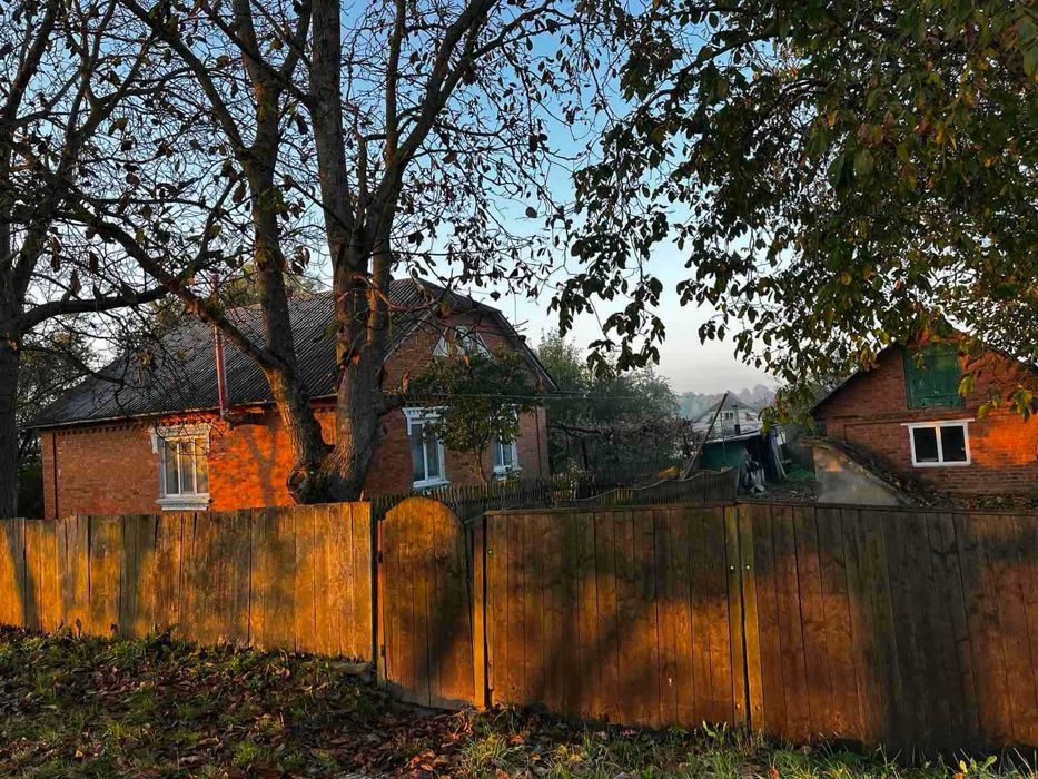 Продається будинок за містом!