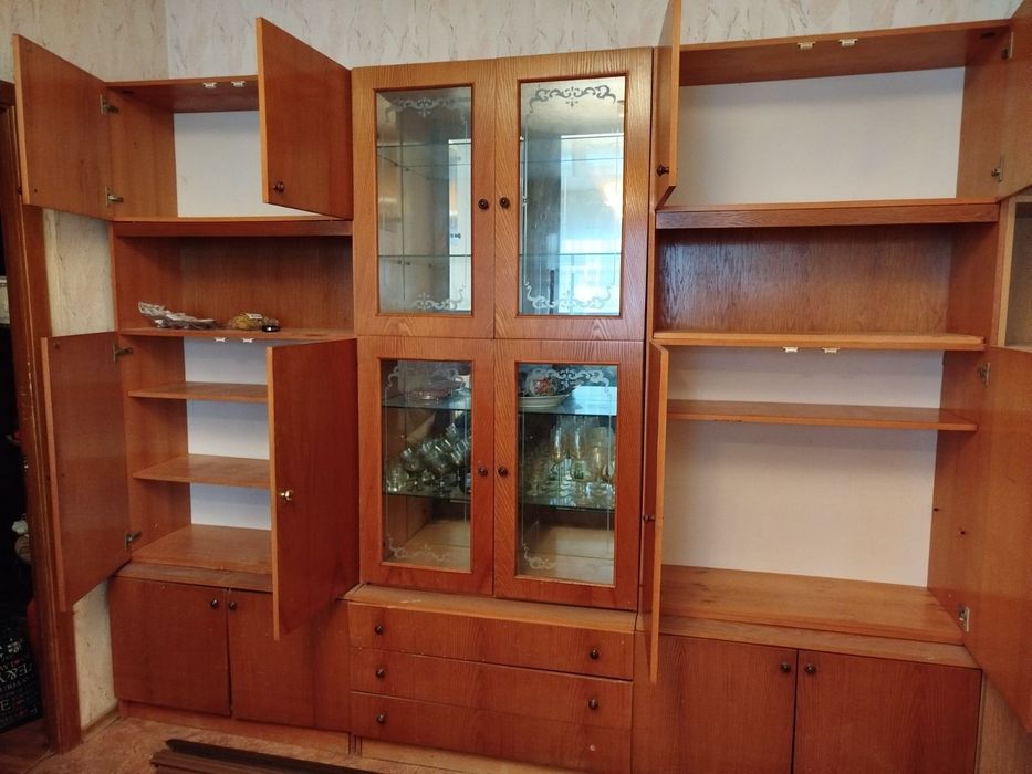 Шкаф стінка віддам