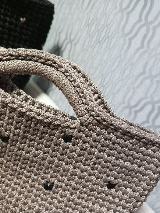 В'язана сумка ручної роботи