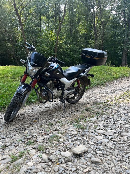 Мотоцик HONDA CB125E