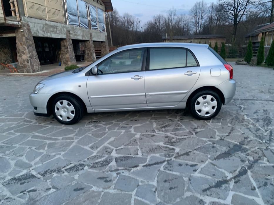 Toyota Corolla 2002 1.6 бензин