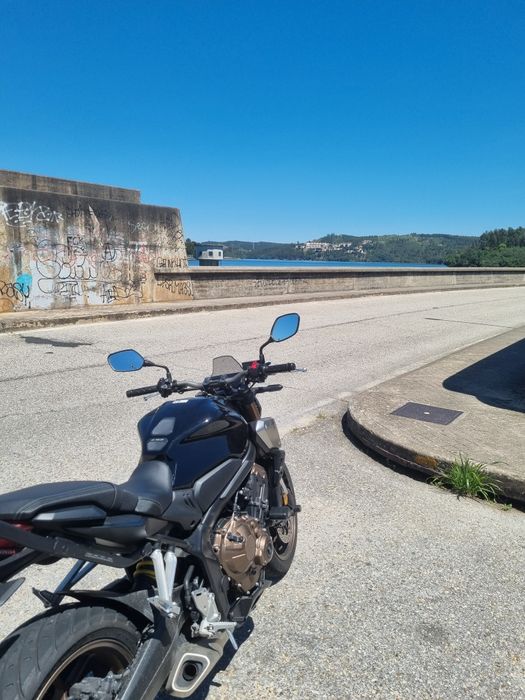 Honda CB650R - 13.000 km