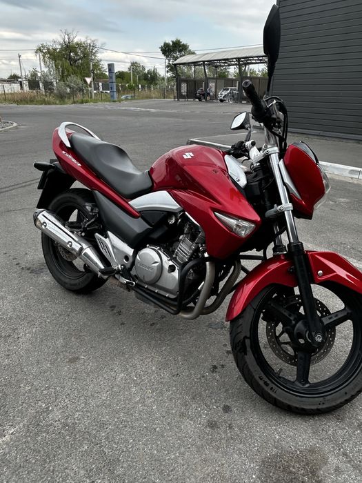 Продам Suzuki gsr 250