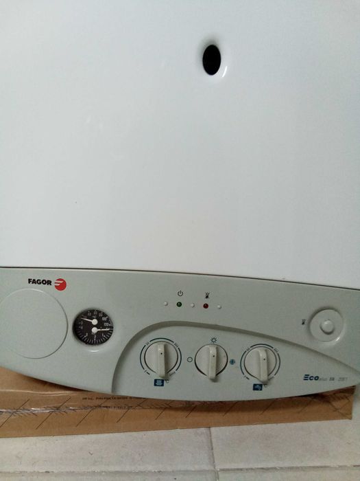 Caldeira a gás aquecimento central e água sanitárias