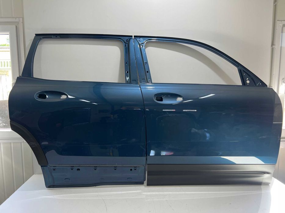 Mercedes GLB W247 Двері