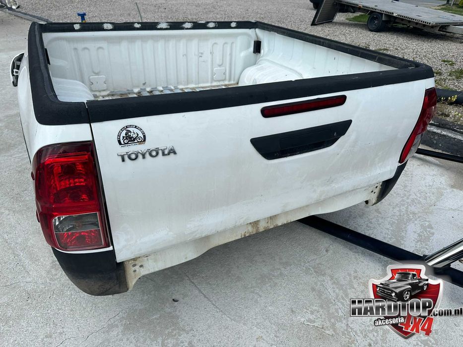 PAKA Skrzynia Ładunkowa Toyota Hilux 2005/2015+ DBC
