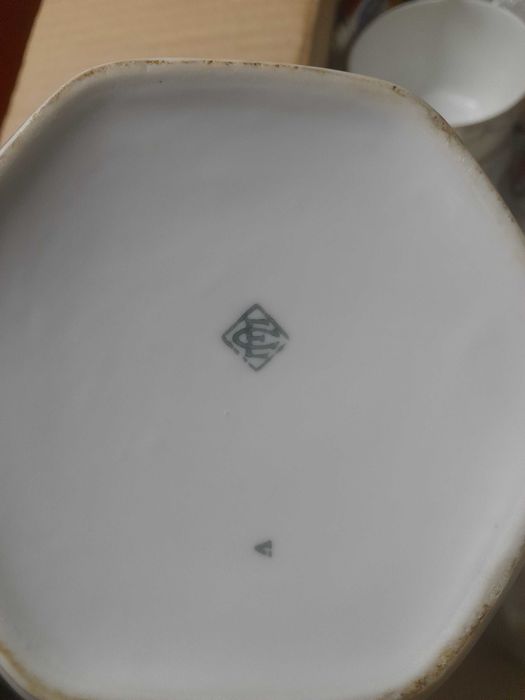 Tea Set (Centenary)64552379613698126