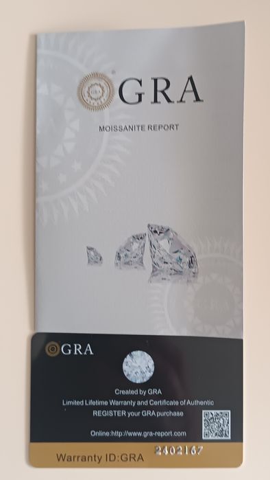 Moissanite genuína certificada.