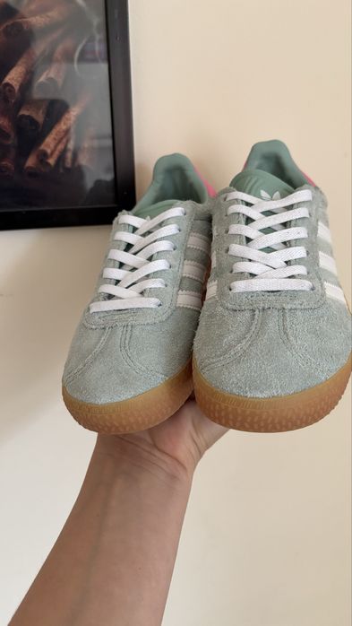 Кросівки adidas Gazelle 30 розмір