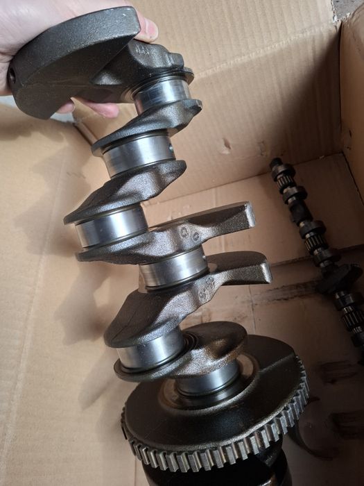 Колінвал BMW E90 N46B20