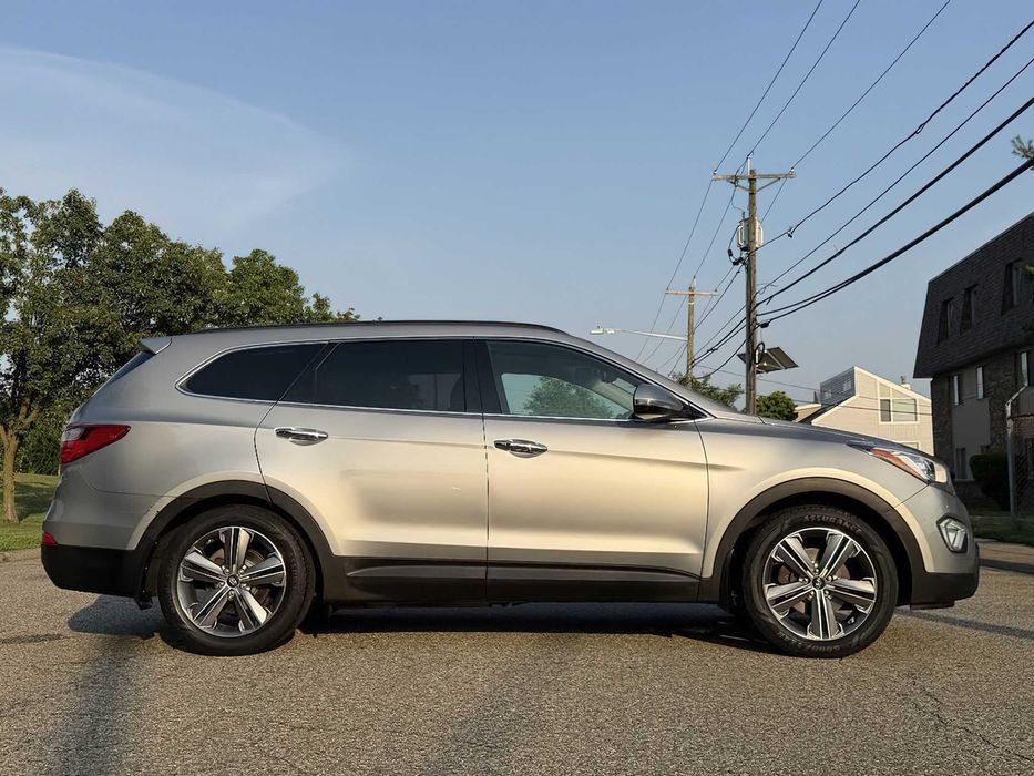 Hyundai Santa Fe      2016