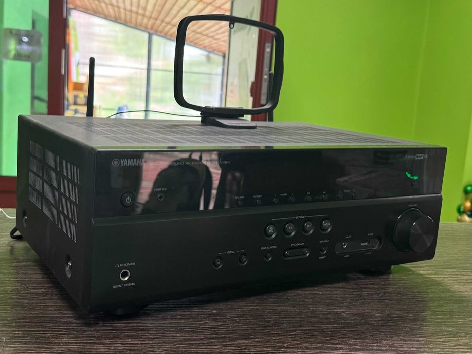 Amplituner Yamaha MusicCast RX-V485 z Pilotem