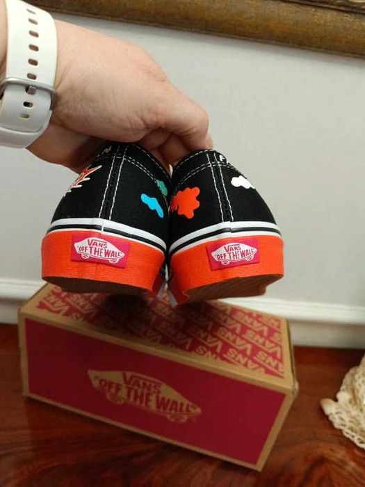 Tenisówki Vans kolorowe wiązane nowe rozm. 41, wygodne!