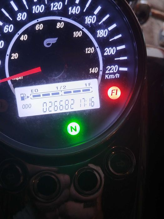 Motocykl Hyosung St7 Deluxe