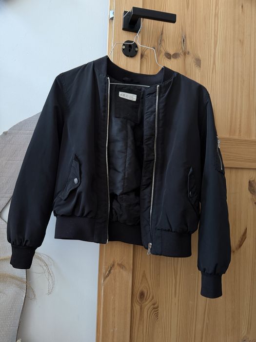 kurtka hm bomberka 146