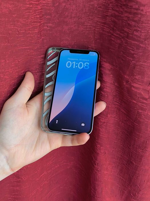 Apple iPhone 12 64 Гб Neverlock