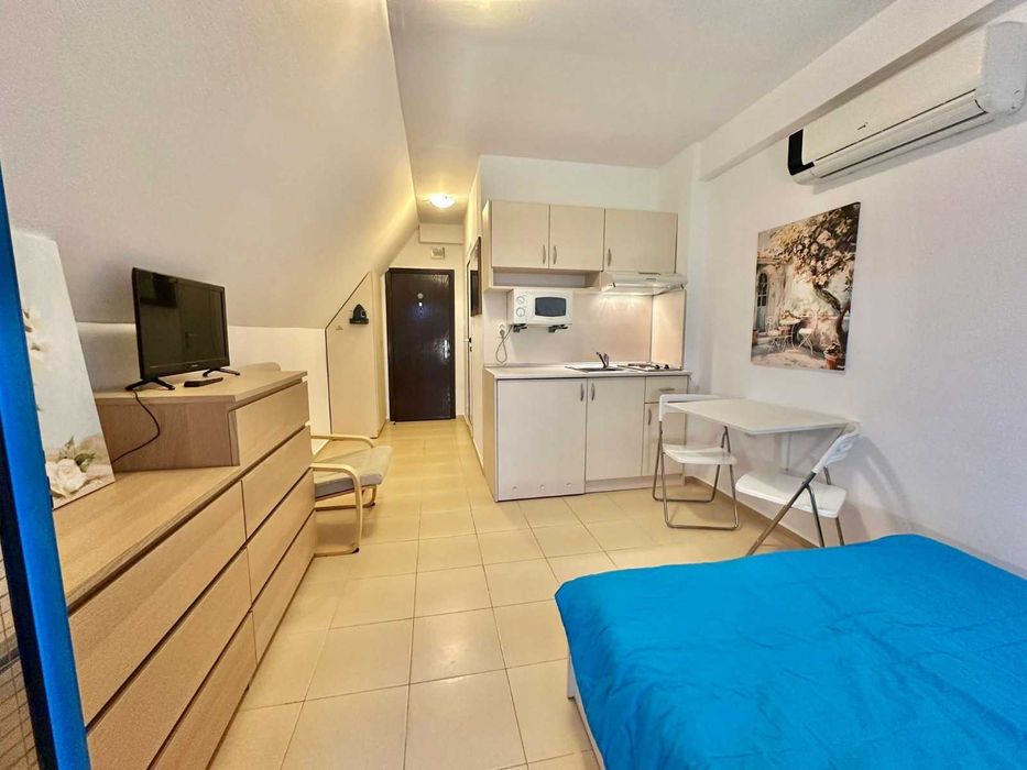 Красивое студио в центре Солнечного Берега