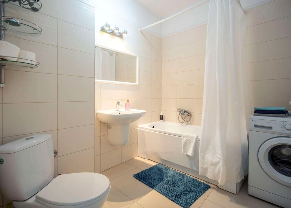 noclegi na dobę Ursynow kabaty Firma  warszawa tv wifi parking czystoś