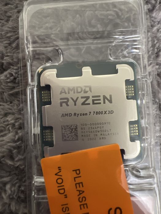 AMD Ryzen 7 7800X3D-