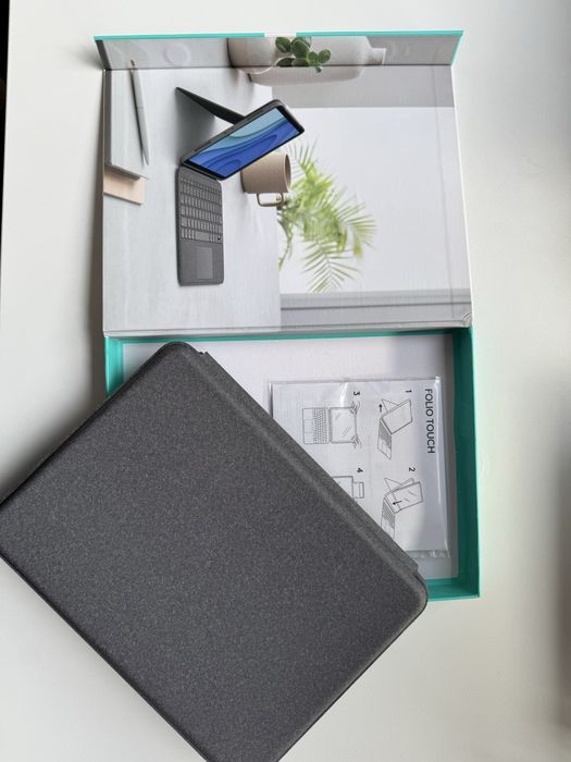 Etui Logitech Folio Touch dla iPad pro 11 cali (1,2,3, i 4 generacja)