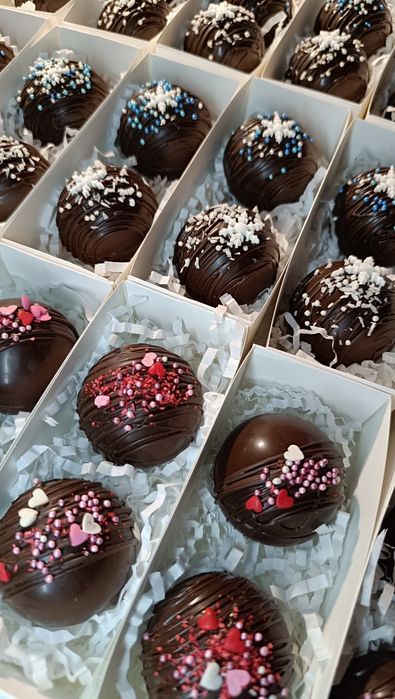 Знижка! Шоколадна кулька Какао бомбочка