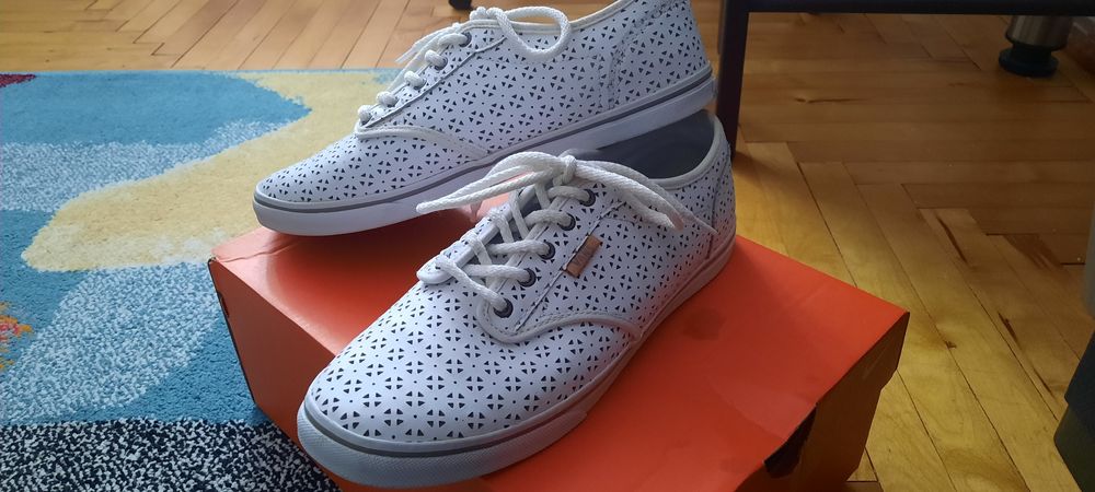 Жіночі шкіряні кеди Vans 38 розмір