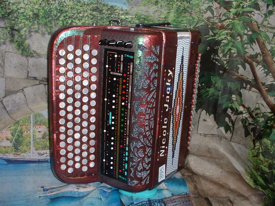 Acordeao  G , N. 895

Pode ligare pour WhatsApp